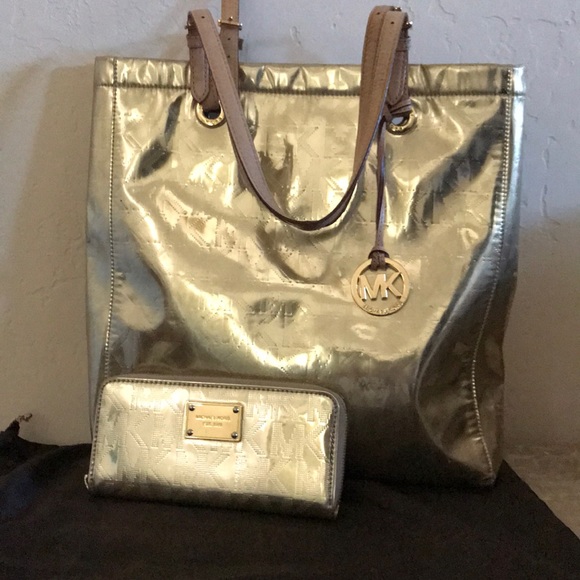 Michael Kors Handbags - Michael Kors Gold Tote and Wallet
